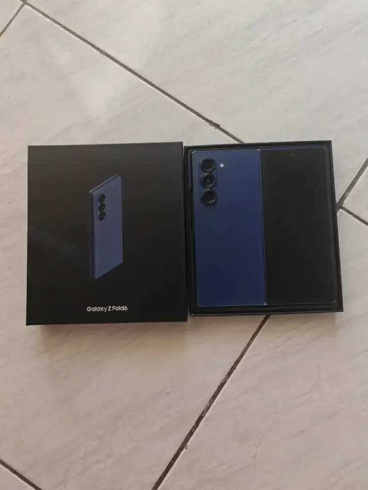 Samsung Z Fold 6 12/256gb Februari 2026 sein