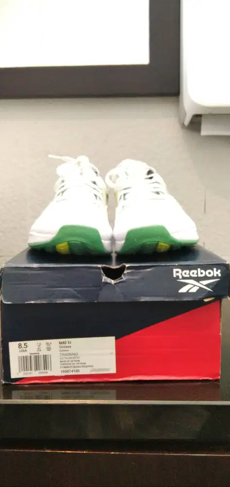 Sepatu Reebok nano X4