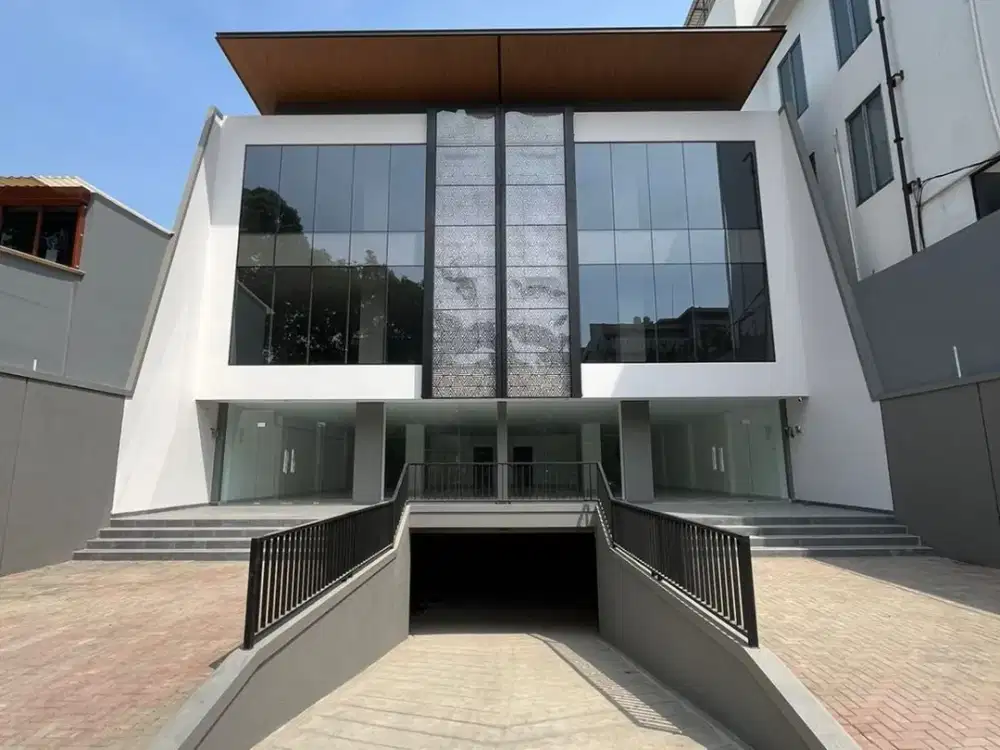 RUKO MEWAH STRATEGIS Cocok Untuk Usaha di Duren Sawit