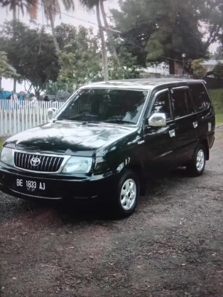 Toyota Kijang 2004 Bensin