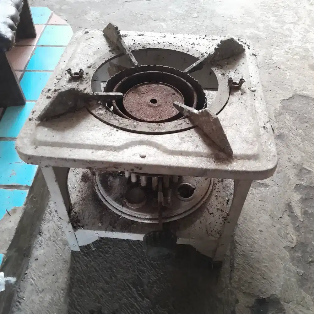 Kompor minyak tanah merk Hook 16 sumbu