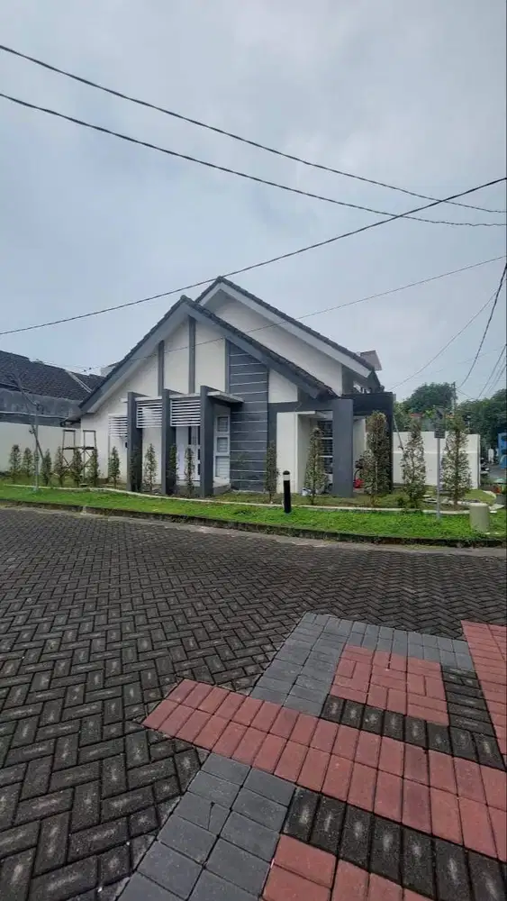 DIJUAL MURAH RUMAH CANTIK PURI SAFIRA MENGANTI GRESIK