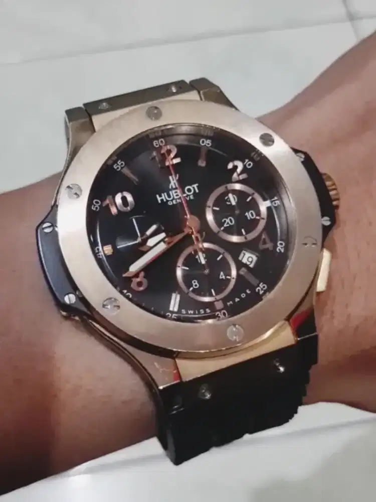 Jam Tangan Otomatis HUBLOT Chrono Aktif