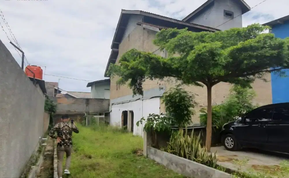 Bangunan Gudang di Jalan Urip Sumoharjo