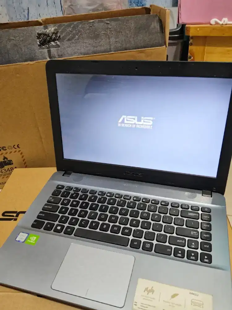 Asus notebook pribadi mulus