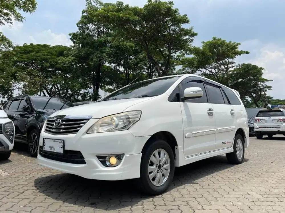 TOYOTA INNOVA G 2.0 AT 2013 PUTIH KM 178RB