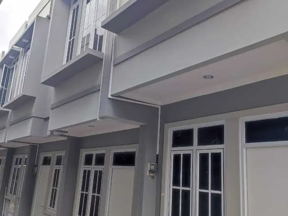 Dijual rumah baru 2 lantai 5 menit dari kampus STIAMI pangakalan asem