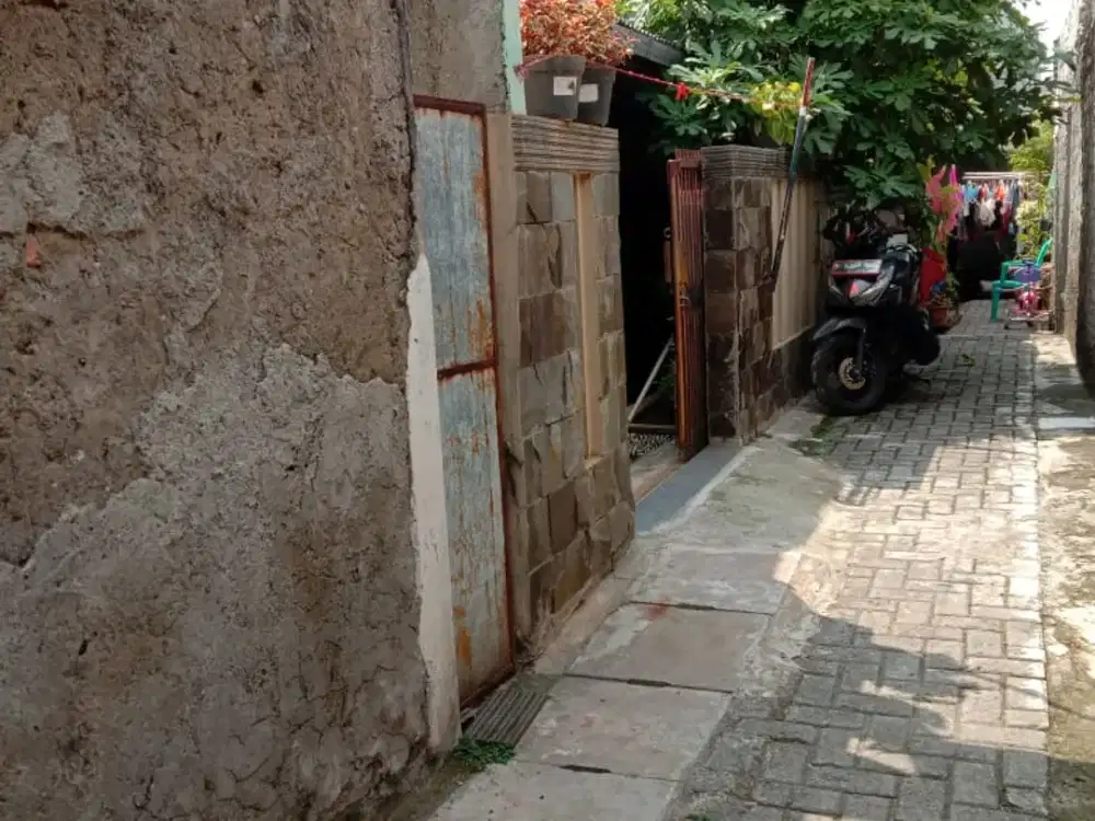 Miliki Rumah LT.99m2, Surat SHM di Ciledug, Lokasi di perkampungan ramai.