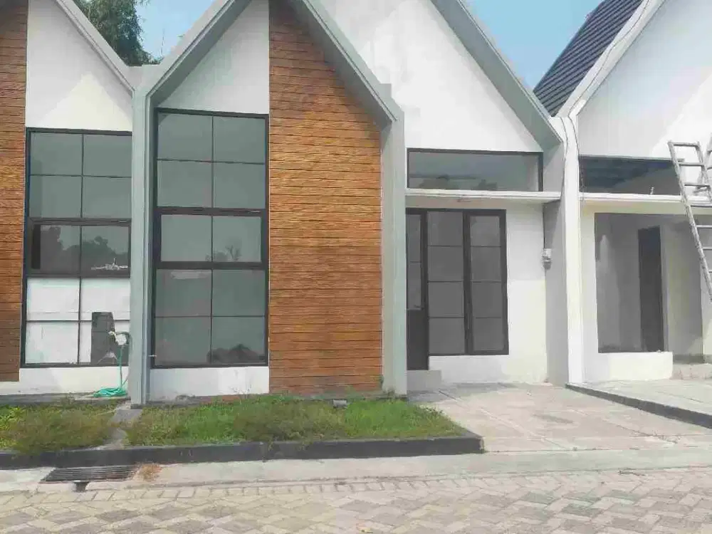 Cukup bayar 1 juta,DP 0 %, lngsung serah trima kunci free biaya AJB BPHTB & BBN 5 menit k alun Jombang