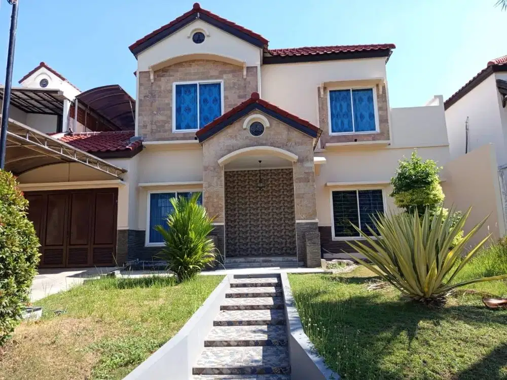 Disewakan Rumah Siap Huni Crystal Golf Citraland Surabaya Barat