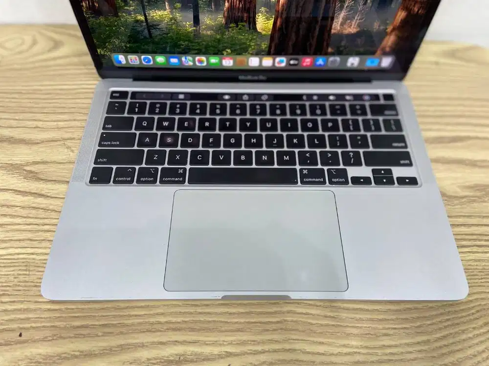 Macbook pro 2020 touchbar 13inc quad core i5 ram 16gb ssd 512gb 13.3in