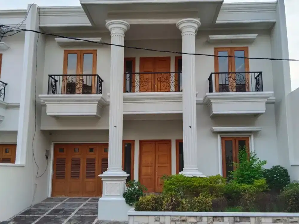 Rumah Baru Mewah Megah di Komplek Dermaga Klender - Duren Sawit