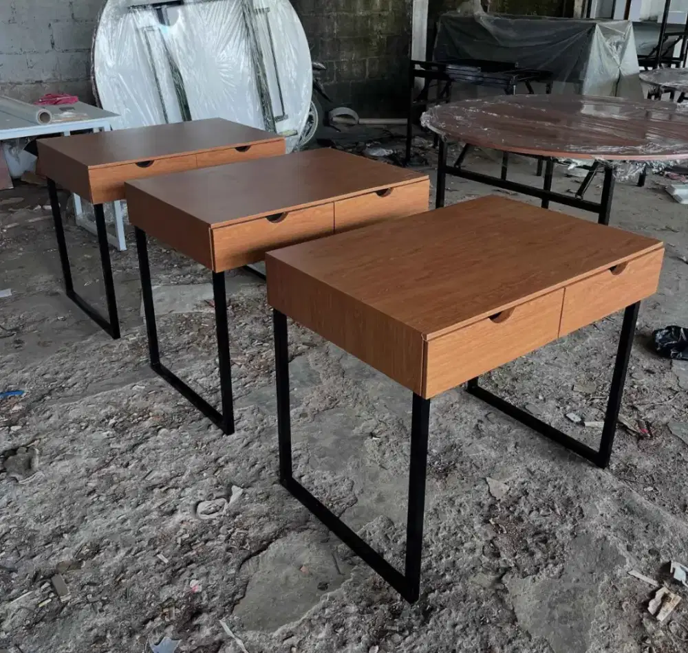 Meja Kerja Laci 90x60x75