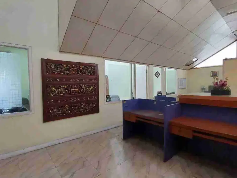 Tanah dan Bangunan Kantor Lokasi Strategis Di  Bekasi Timur