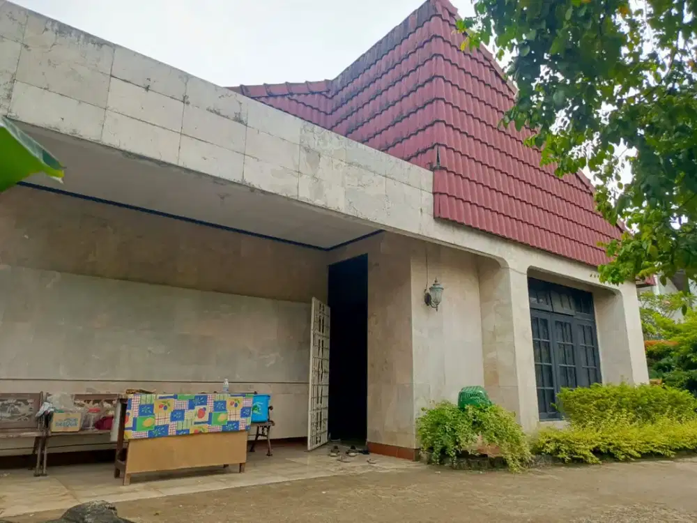 RUMAH MANUNGGAL DEKAT KAMBANG IWAK