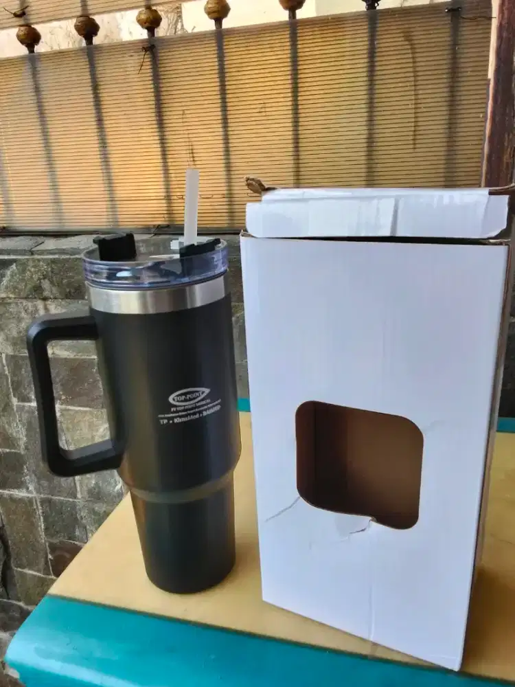Tumbler stainless isi 1 liter