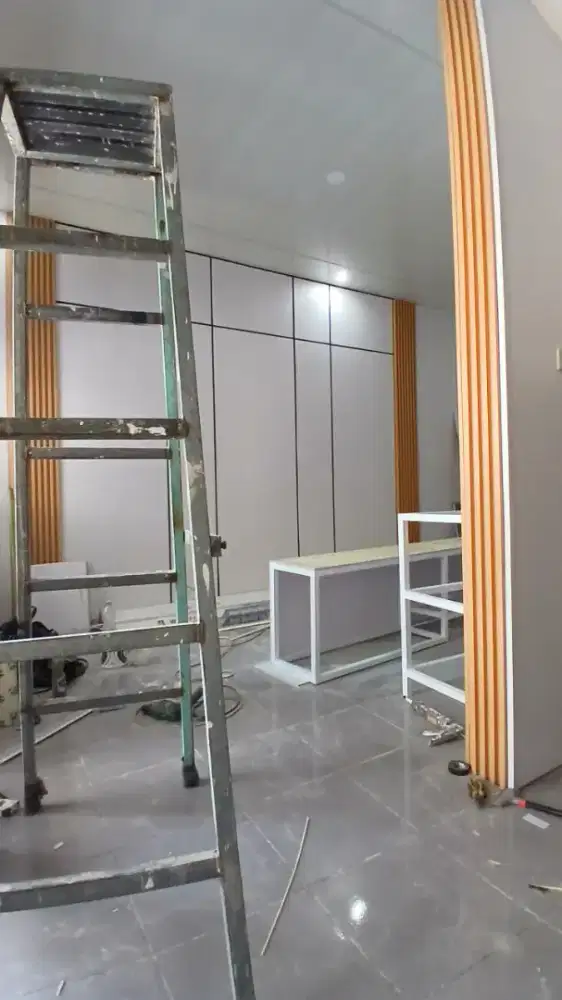 WALL PANEL DINDING MENERIMA ANTAR BAHAN & TERPASANG