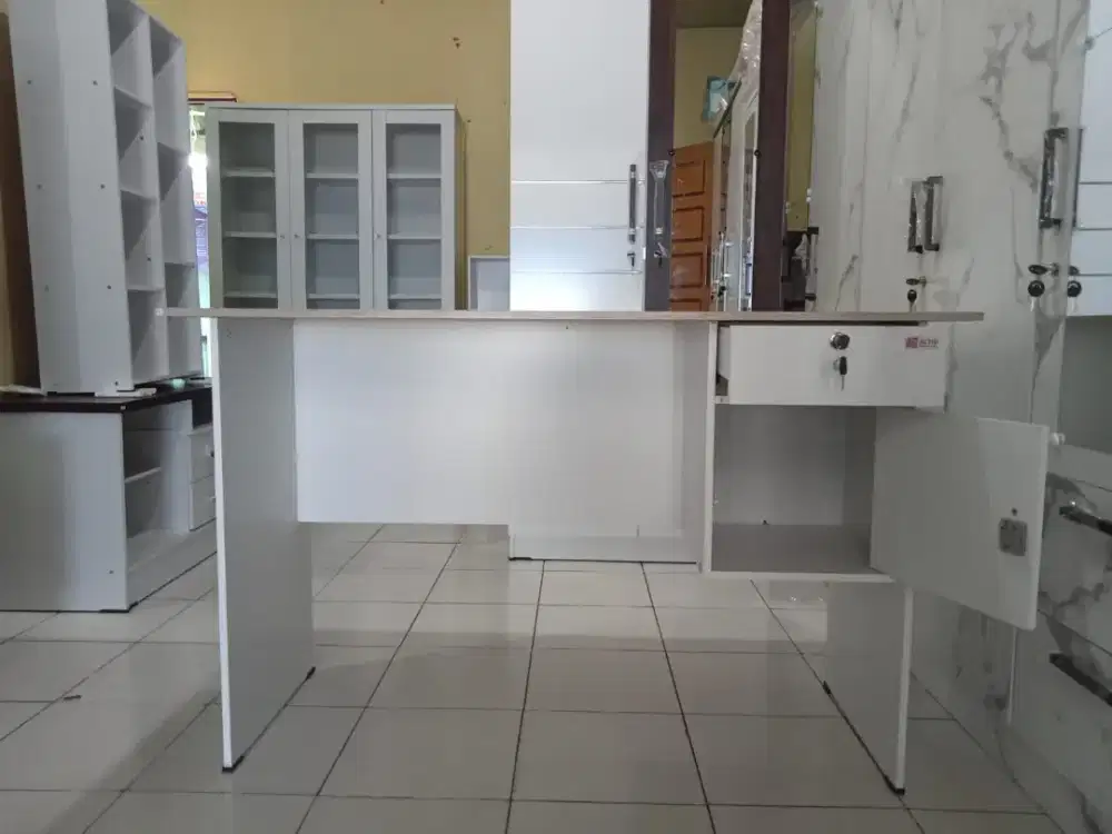 READY MEJA KANTOR LULA MT 120 TERMURAH TERLARIS SALE