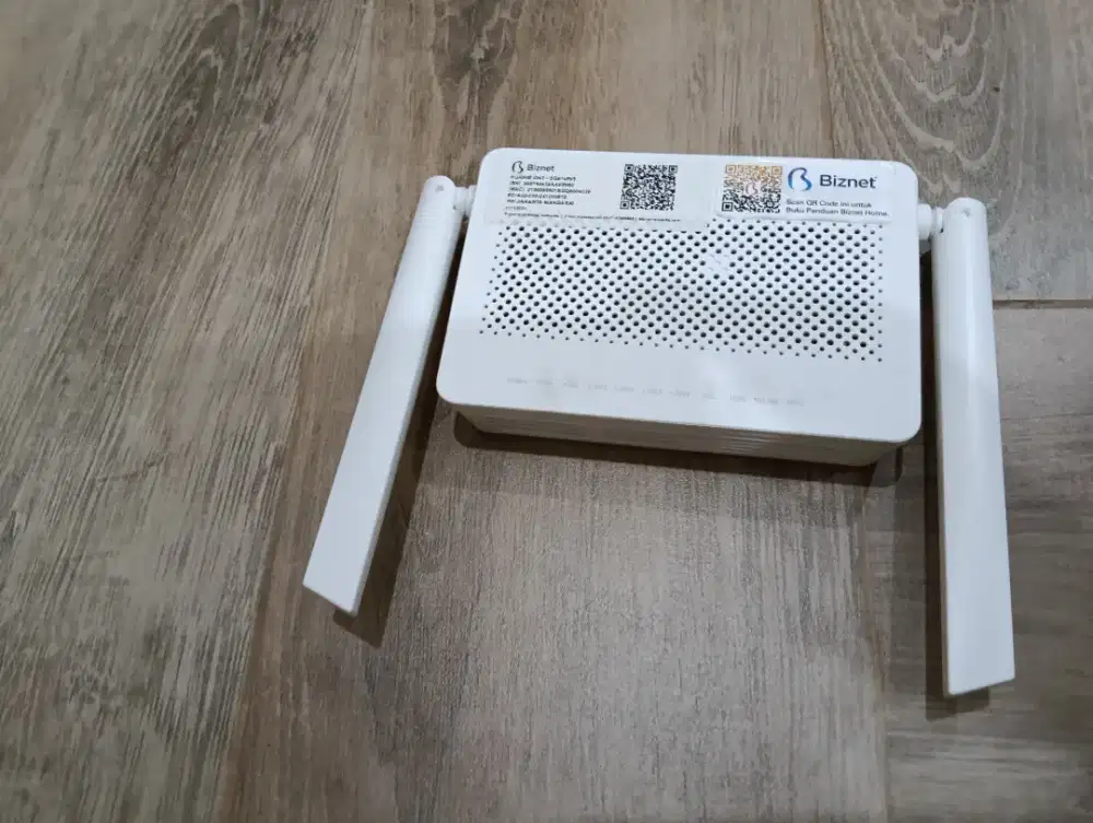 Modem wifi Huawei tipe EG8145V5