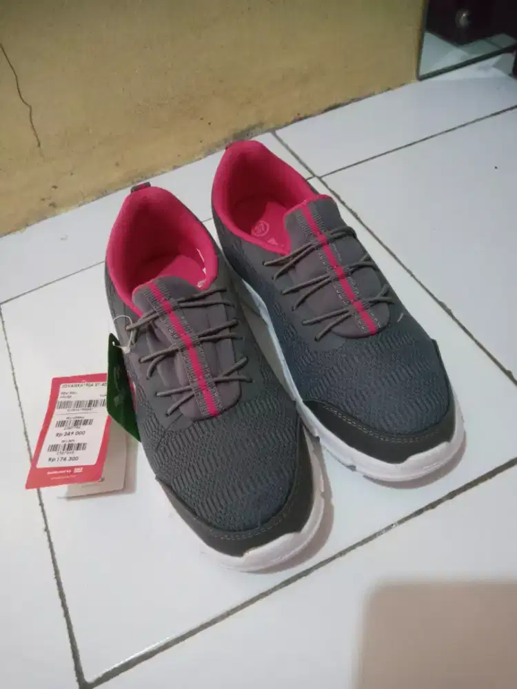 Sepatu Anak Perempuan Wanita Ardiles Mickelson Size 37 Baru BNIB