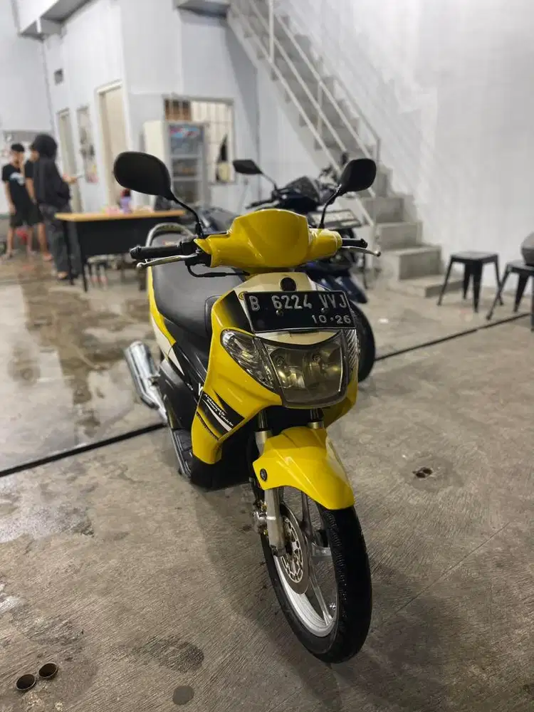 Yamaha nouvo lele sporty asli kuning