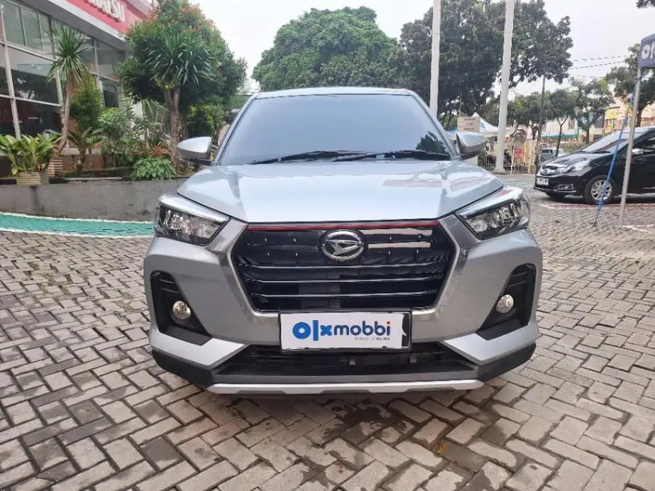 DP MURAH Daihatsu Rocky 1.2 X Bensin-MT 2021 Silver CWIEB