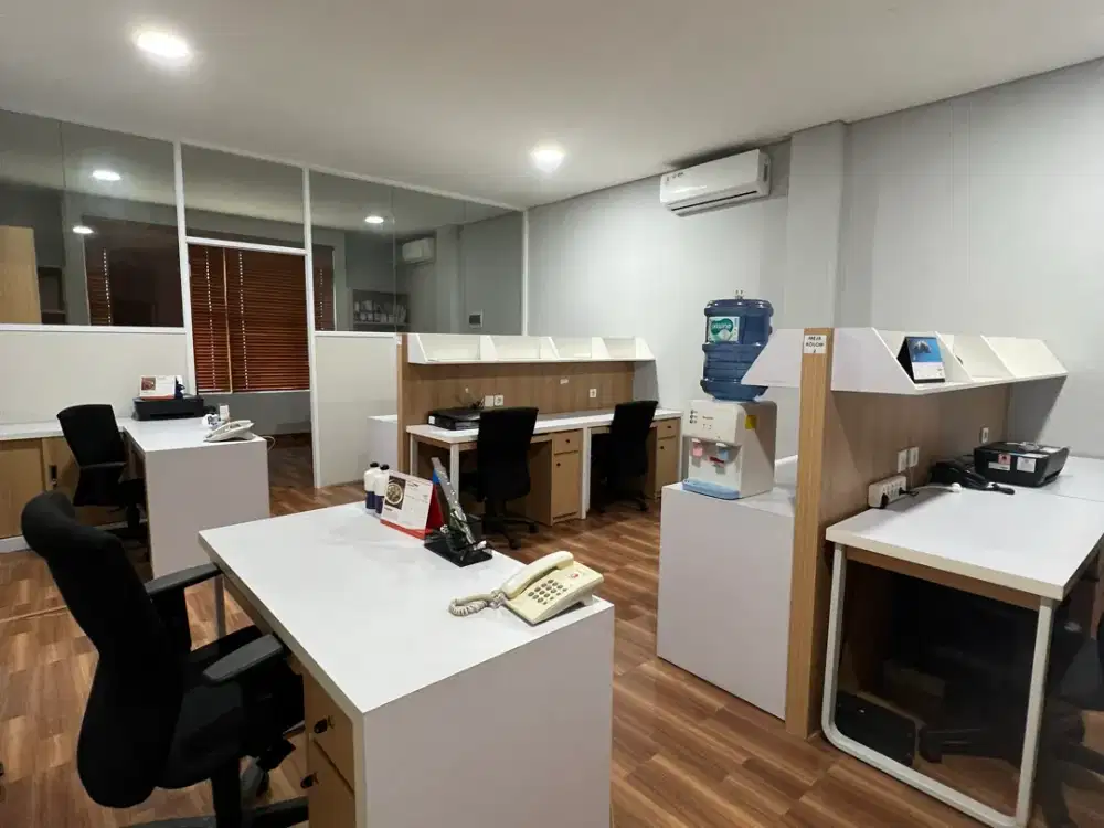 Ruko 5  lantai Royal Sunter hadap selatan uk 5x17 m2 bagus rapi cocok kantor sekali