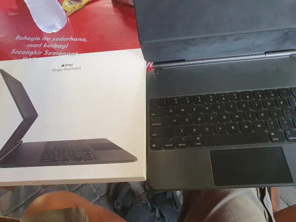 Magic keyboard ipad pro 12.9 inch