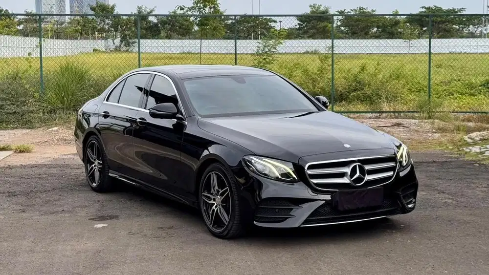 [Odo 40k] Mercedes E300 AMG Line W213 2017