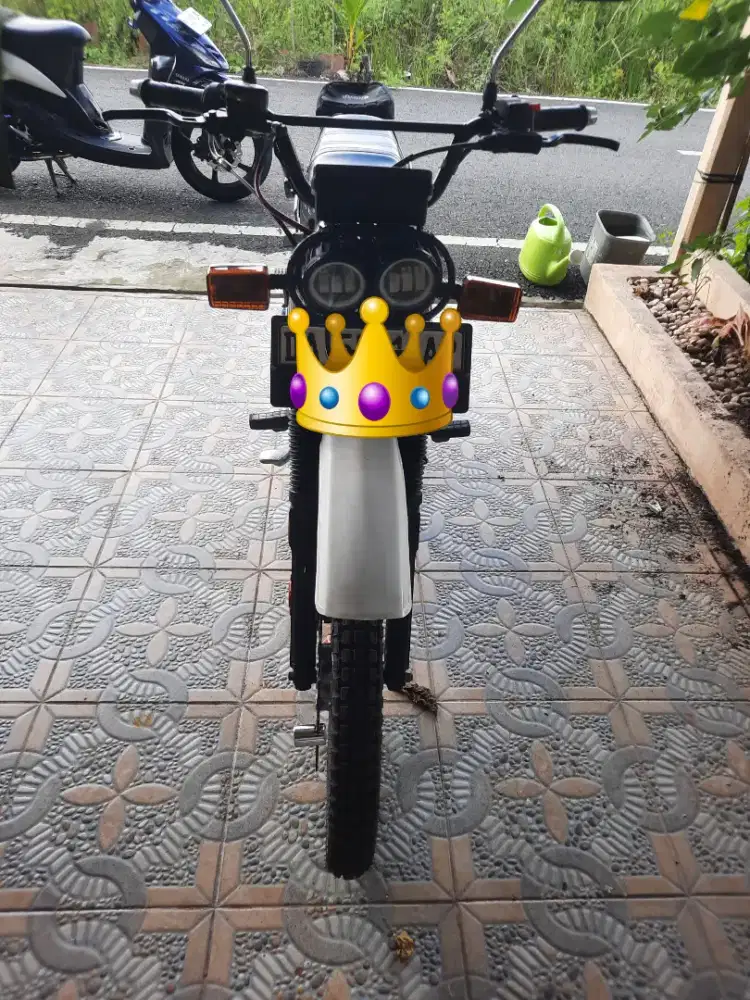 Honda win 100 tahun 1993 warna hitam