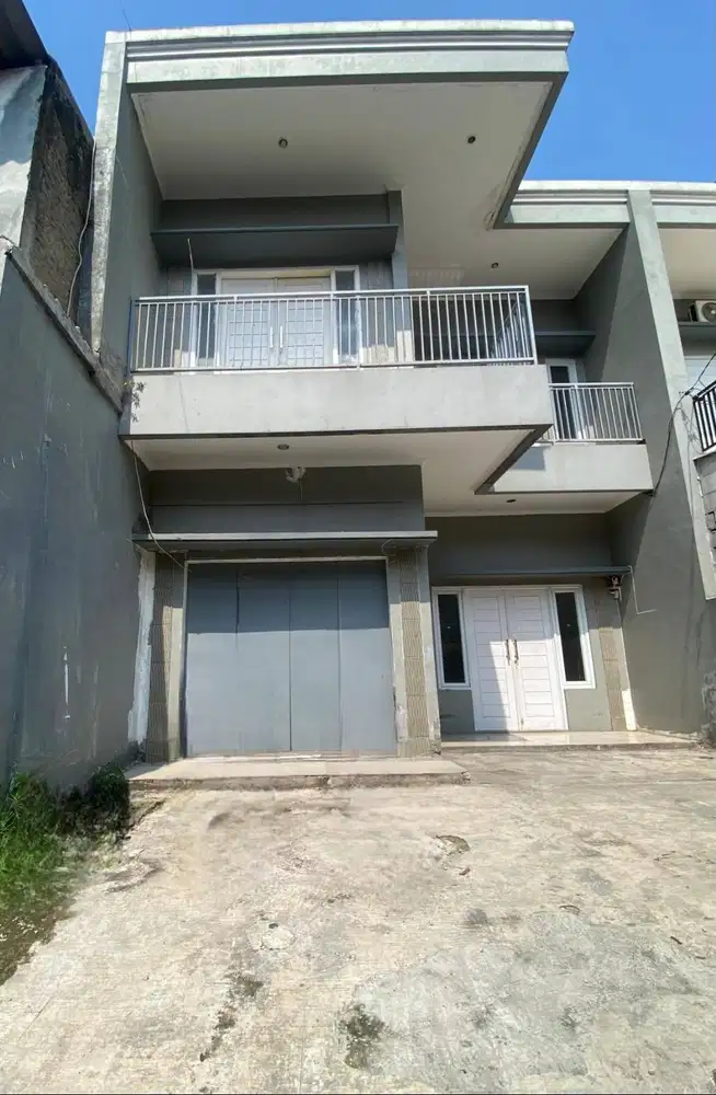 Karasak Bandung, Rumah 2 Lantai Siap Pakai Lokasi strategis