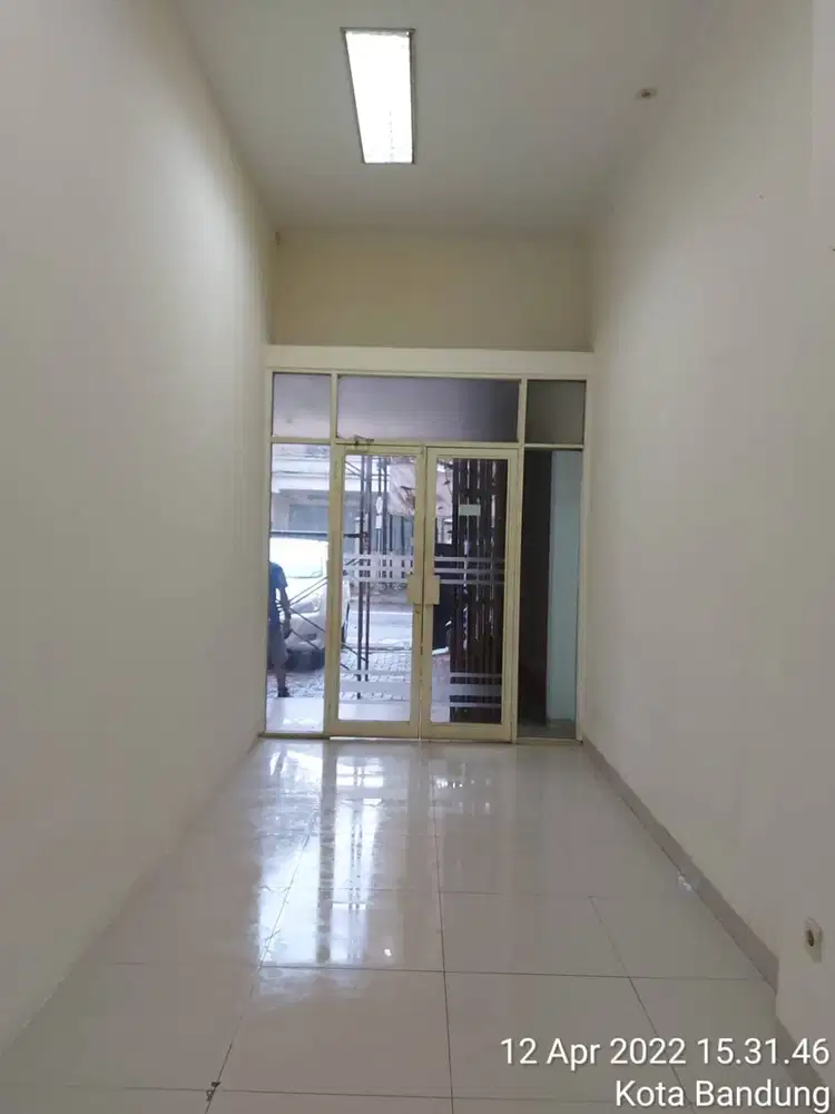 Cijerah Bandung, Ruko Mainroad 3 Lantai Siap Pakai