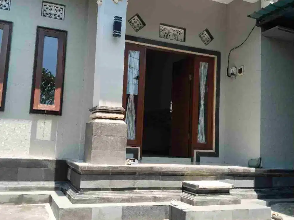 disewakan rumah minimalis lingkungan asri subak plaki