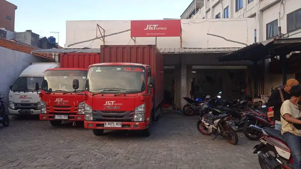 LOWONGAN PEKERJAAAN KURIR DELIVERY MATRAMAN