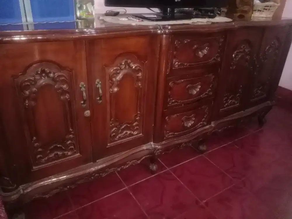 Jual lemari pajangan/TV/Bufet kayu jati