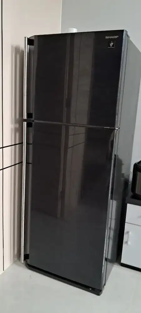 Kulkas sharp plasmacluster 394 L