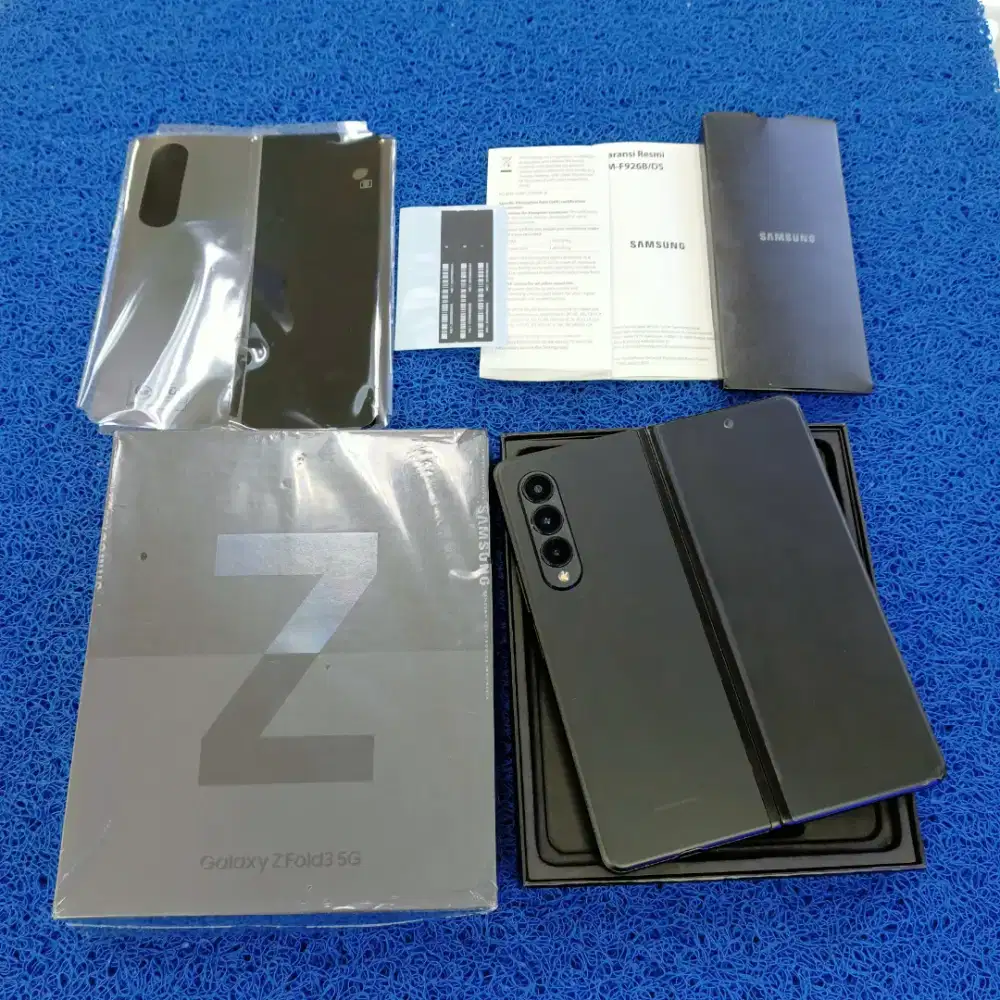 Samsung Galaxy Z Fold 3 5G 12-512gb 99% mulus like new ex resmi sein