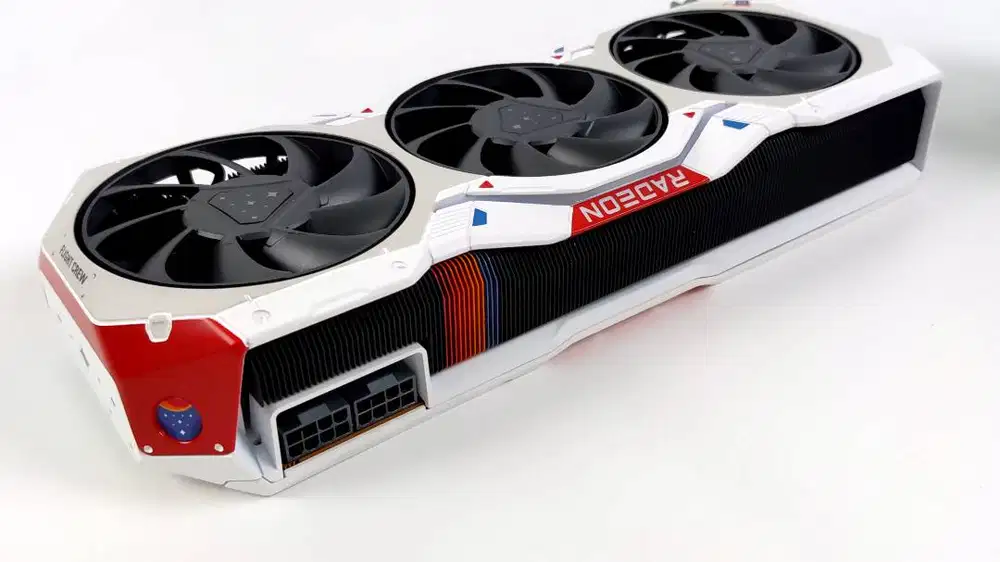 Radeon RX 7900 XTX & Ryzen 7 7800X3D Limited Starfield Edition