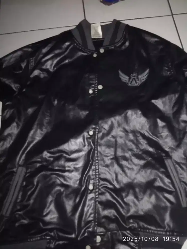 Jaket Varsity..