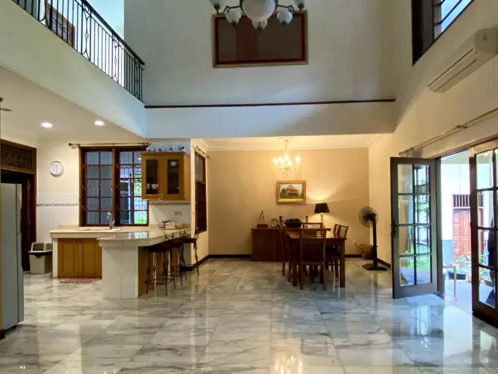 Dijual Rumah kokoh, siap huni & private pool resort-style, Rempoa