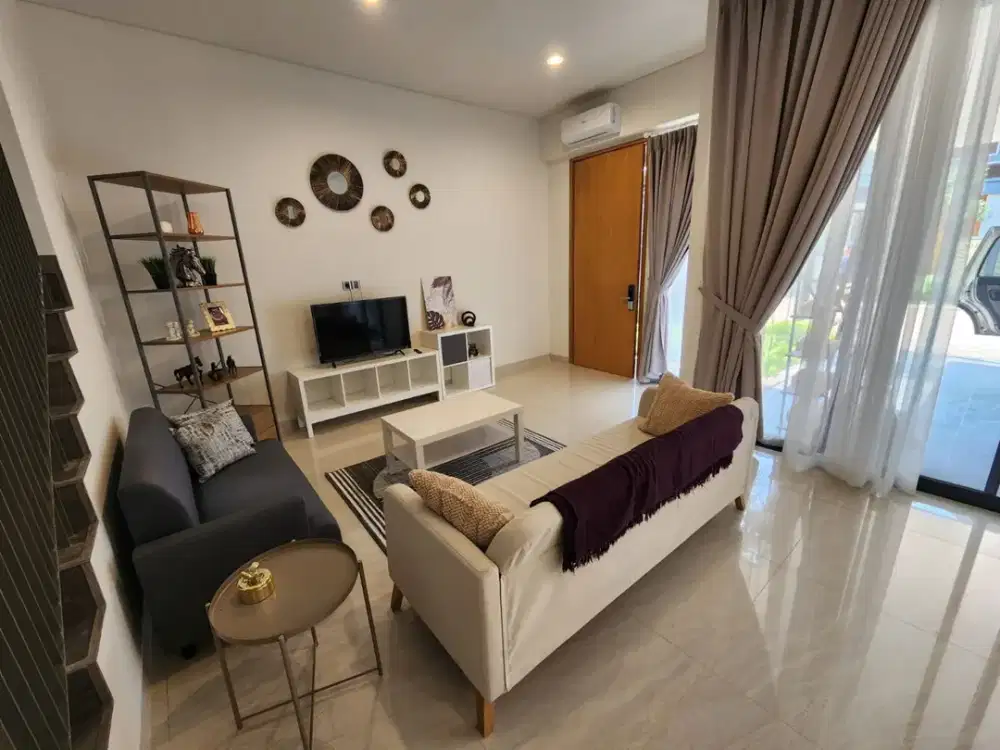 DISEWA RUMAH PREMIUM TAHUNAN FURNISH MURAH SANCTUARY SENTUL CITY SSR631