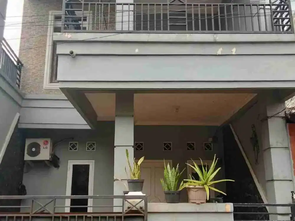 Dijual Rumah (BU) Full Furnished 2 lantai di Bukit Kayu Manis