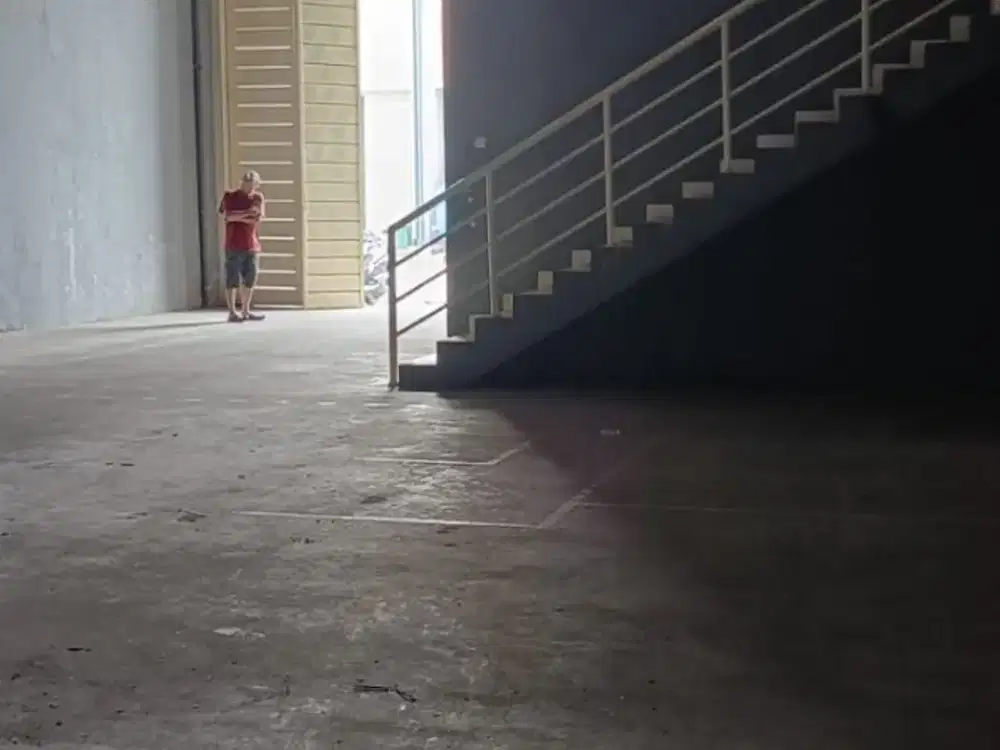 Gudang industri Legok luas 348 m , office 2 lantai rapi