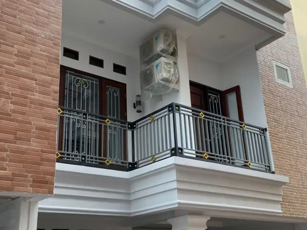 Jual cepat rumah mewah klasik mediterania kavling deplu larangan tangerang