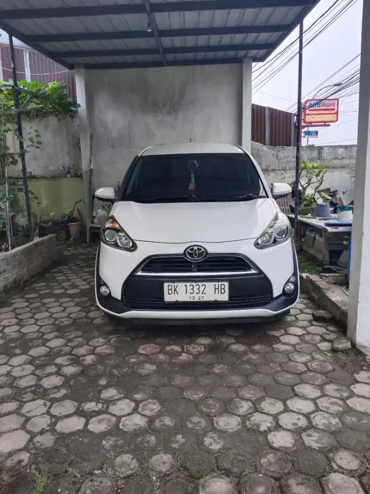 Toyota Sienta Type G M/T 2018