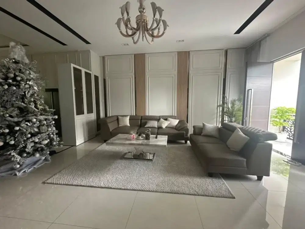 Rumah mewah pik dijual full furnish siap huni interior