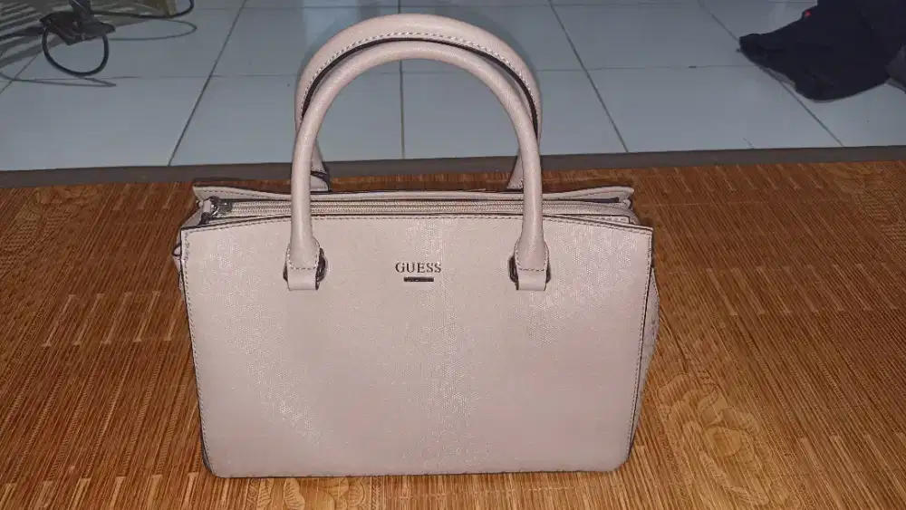 Tas Wanita Branded Merk Guess Original