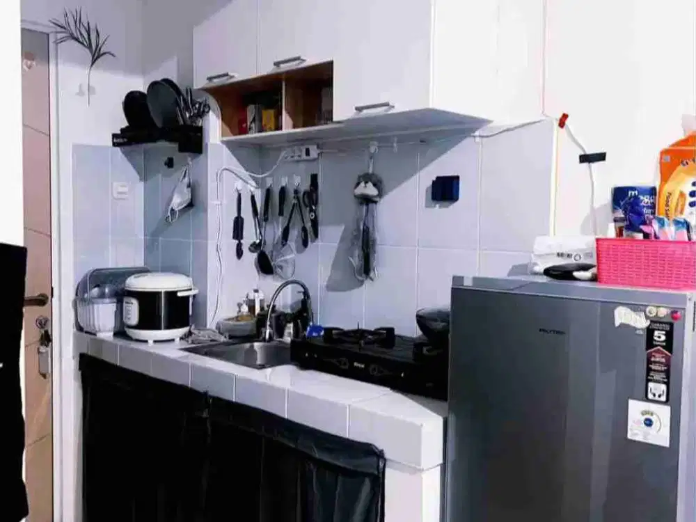 Dijual Apartemen Bale Hinggil 
Type : Studio