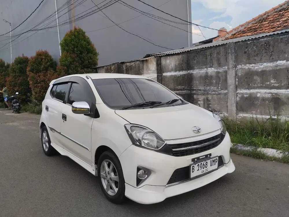 Agya G trd Matic 2015 Putih josss 2jt