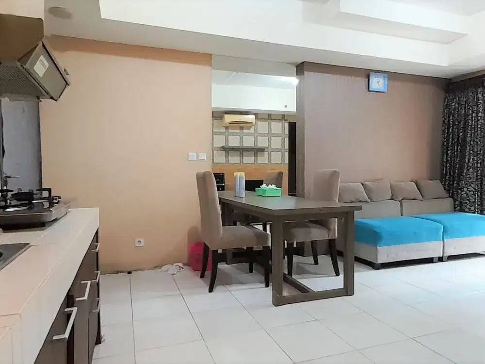 Di jual apartemen 2 BR Full furnished di kemayoran jkt pusat